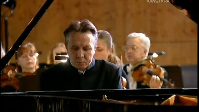 Beethoven 5th concerto 3rd mov - Pletnev and RNO