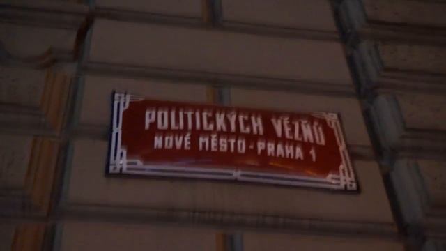 Прага?: Где купить билеты. Жилье. Как добраться из аэропорта. Обмен валюты. Погода. Цены. Транспорт смотреть онлайн
