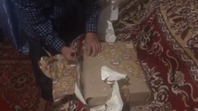 шикарные подарки от жены и от сына!!! смотреть онлайн