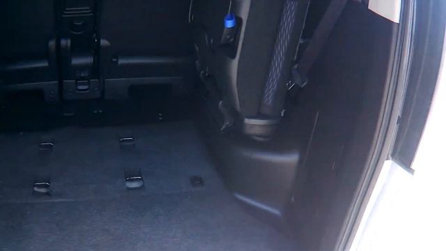 NISSAN SERENA-обзор автомобиля смотреть онлайн