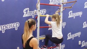Упражнения на шведской стенке 1