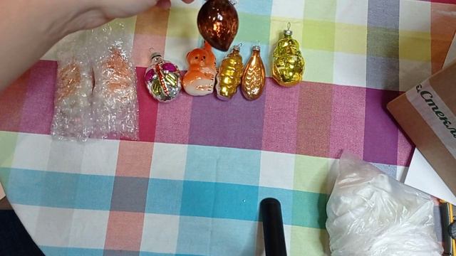 N20. Распаковка и обзор стеклянных елочных игрушек СССР, которые никогда не украшали елку. смотреть онлайн
