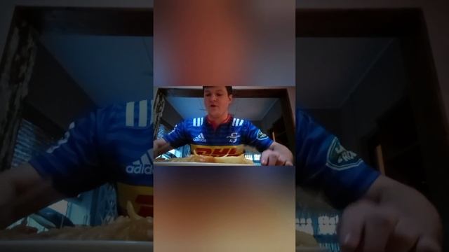 Blexly Trys Fish & Chips (VLOG) (PART 1) смотреть онлайн