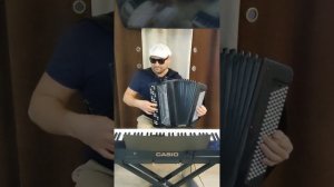 Ленинград мне бы в небо под баян.