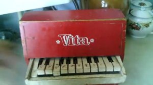 #МашинаВремени//Детское пианино Vita / Антиквариат