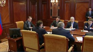 На селекторном совещании в правительстве обсудили, как идет весенняя посевная кампания