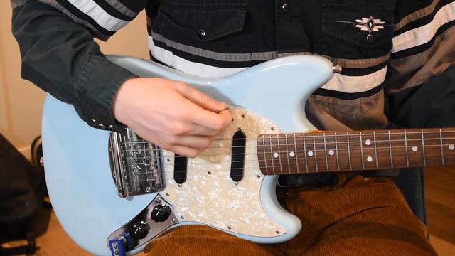 Fender Mustang '65 Reissue смотреть онлайн