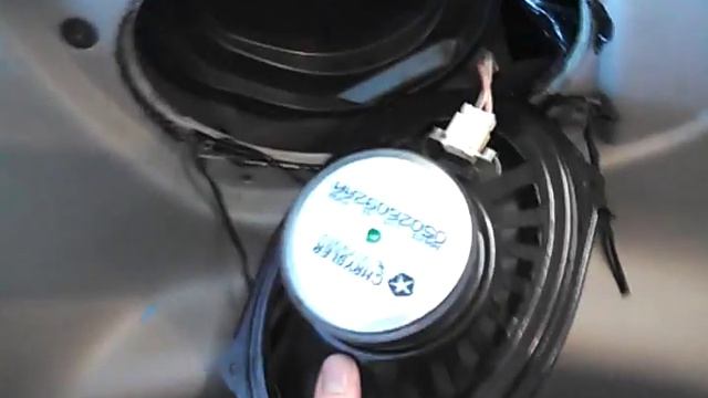 Remove speaker Chrysler convertible смотреть онлайн