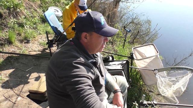 Наконец то я нашел красноперку Рыбалка на фидер смотреть онлайн