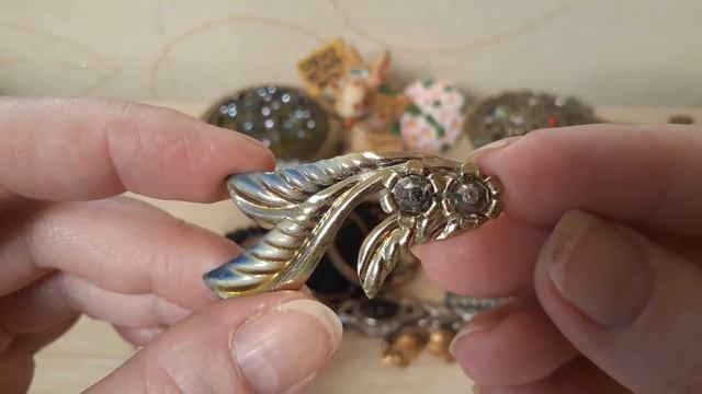 4.Украшения. Содержимое шкатулки из СССР . смотреть онлайн