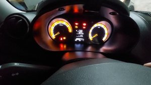 LADA GRANTA CROSS 23 Два разных подключения контрольной лампы давления масла в двигателе