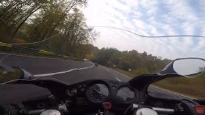 HONDA CBR 1100 XX vs YAMAHA R1