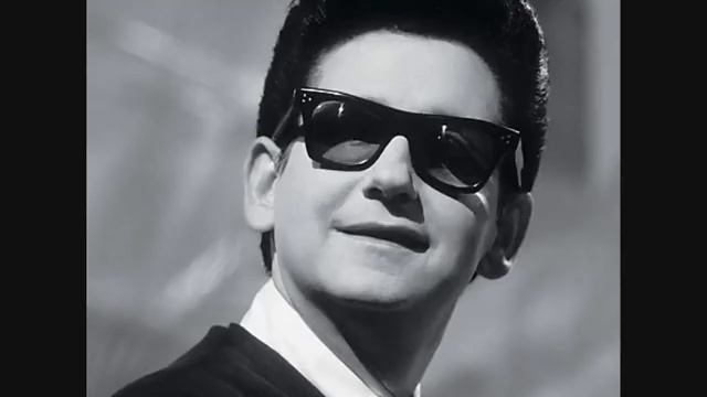 Roy Orbison - Distant Drums смотреть онлайн