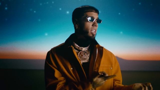 Anuel AA, Mambo Kingz, DJ Luian - Mas Rica Que Ayer (Video Oficial) смотреть онлайн