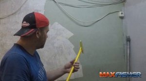 Как снять масляную краску со стен? Без шума и пыли?