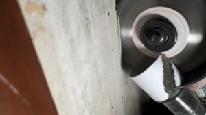 Пылесос Bosch AdvancedVac 20 сравнение и испытание штраблением
в бетоне