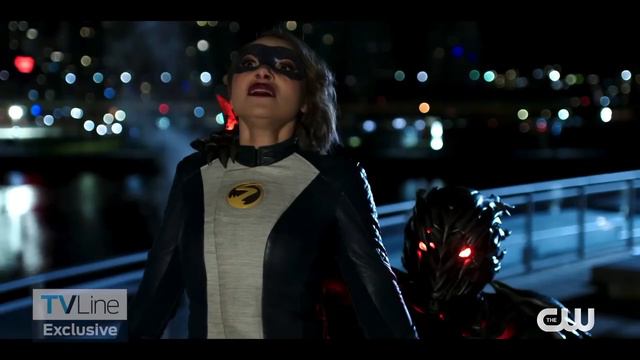 Grant Gustin's Flash Cameo Possible For Superman & Lois Season 4! Showrunners Talk Future of DCTV! смотреть онлайн