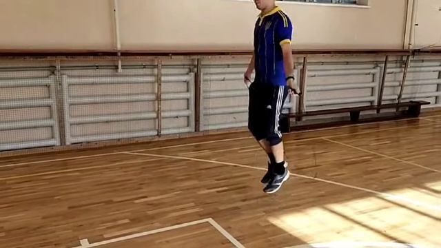 Фізична культура. Техніка виконання стрибків на скакалці
