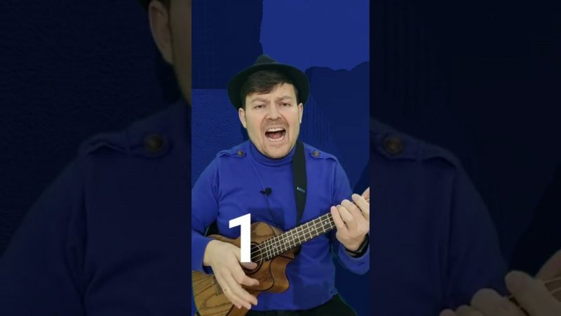 ЯЛТА, ПАРУС. ГИТАРА ИЛИ УКУЛЕЛЕ? #shorts #guitar #ukulele