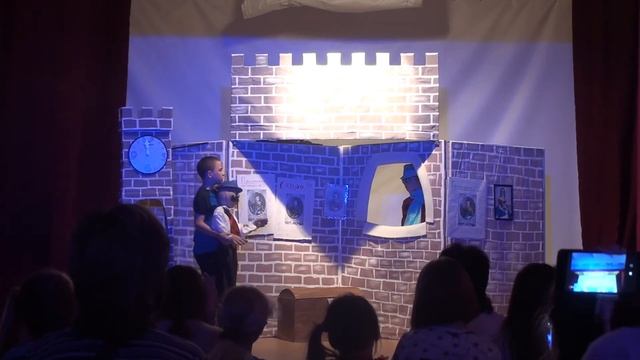 В гостях у сказки "Маленькое привидение" смотреть онлайн