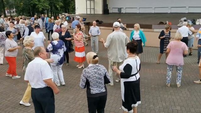 Снова Танцы! Нам Ли Быть В Печали! смотреть онлайн