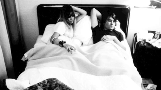 Royal Trux - 01 Hallucination live 1990/11/10 @ Ann Arbor, MI смотреть онлайн