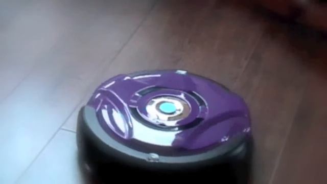 Робот пылесос для лентяев Qwikk Xrobot 400 смотреть онлайн