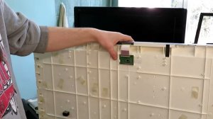 Horizont 32LCD840 пропадает изображение сразу после включения