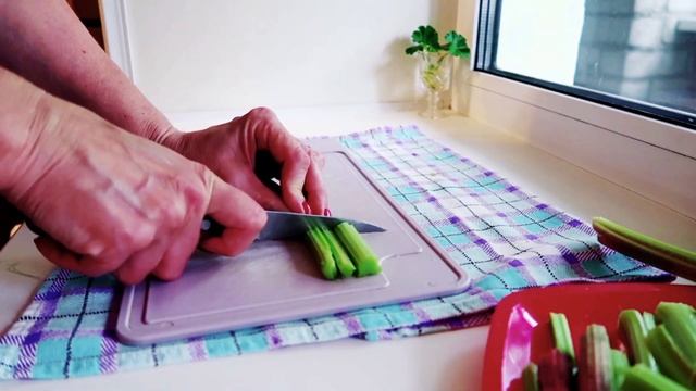 Очень нежный, сочный пирог. из РЕВЕНЯ