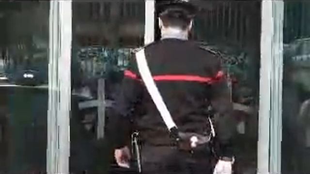 Carabinie, 23 arresti spaccio alla Flora смотреть онлайн