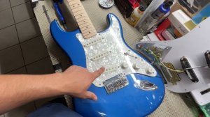 Deep Dive: Squier Affinity Stratocaster Lake Placid Blue HSS ￼