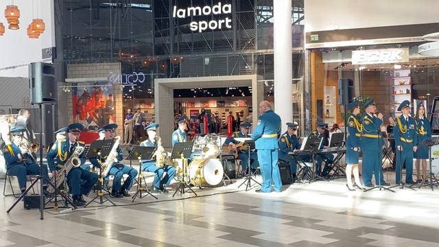 «Ни шагу назад, только вперёд». Эстрадный оркестр ГУ МЧС России по Омской области, 23 февраля 2024 смотреть онлайн