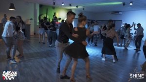 Micka & Emi / Baila baila baila - Dj Tronky / Social bachata