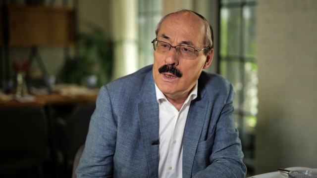 Встреча с Р.Г. Абдулатиповым, Постоянным представителем РФ при организации исламского сотрдуничеств смотреть онлайн