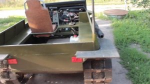 Гусеничный вездеход с двигателем ока