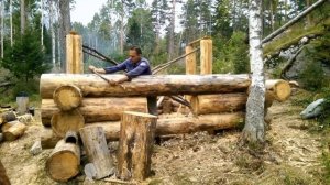 Off Grid Log Cabin Built by One Man: Laying Extra-Thick Logs Solo