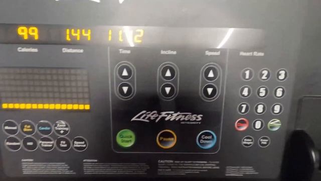 Как включить беговую дорожку в зале. Беговая дорожка Life Fitness CLST Integrity