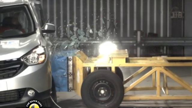 Euro NCAP | Dacia Lodgy | 2012 | Crash test смотреть онлайн