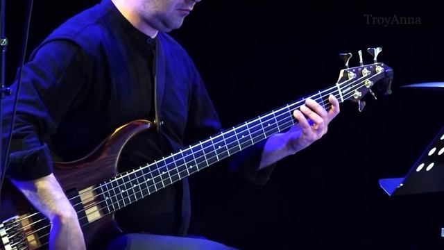 "ЭТОТ БОЛЬШОЙ МИР". МАКСИМ ПАСТЕР - ТЕНОРА XXI ВЕКА смотреть онлайн