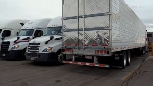 СНОВА БУРЯ в США! ЗАКРЫТА ДОРОГА. Что делают американцы на ТРАК стопе Работа в США