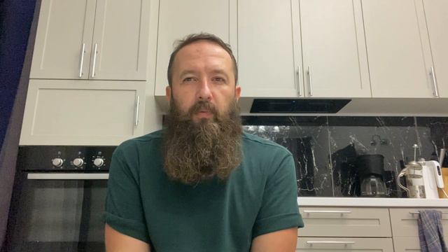 Почему люди хэйтят друг друга и заставляют правильно жить смотреть онлайн