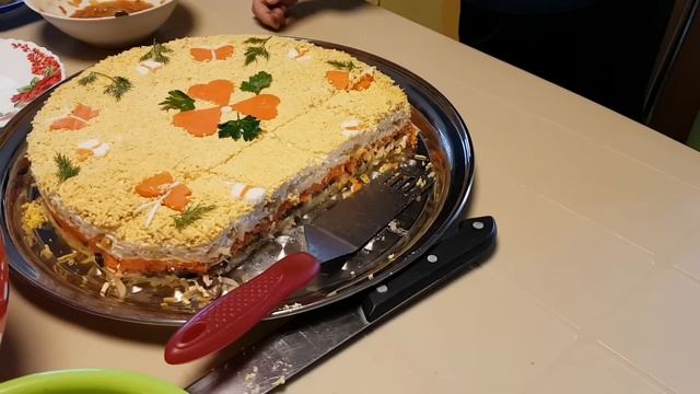 Готовимся к дню рождения, тортик смотреть онлайн