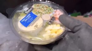 Dumpster Diving Aldi #311 FREE GROCERY SHOPPING!