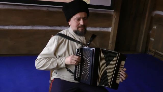 Виталий Драчёв исполняет песни донских казаков под гармонь
