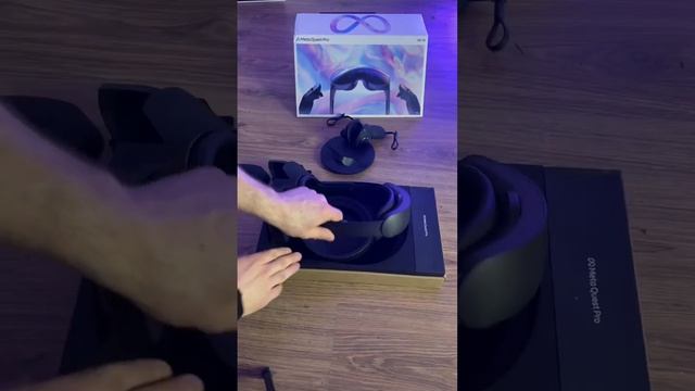 Oculus Quest Pro - VR шлем дополненной реальности ? смотреть онлайн