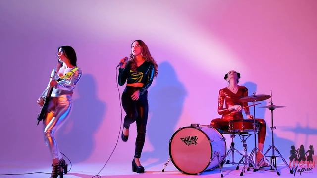 Кавер-группа АНГЕЛЫ ЧАРЛИ – Промо-видео – Beverly Hills cover смотреть онлайн