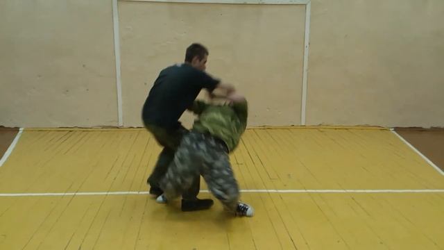 ШВАЛЬФА Защита от удара коленом 1