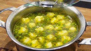 Ну, оОчень вкусный - КУРИНЫЙ СУП с Клецками! | Это просто