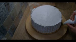 ?Розы из крема. ?Фантазийные розы. ?Розы насадкой 1М. ?Вариант оформления торта?