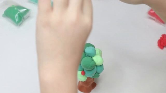 Лепим дерево из легкого пластилина